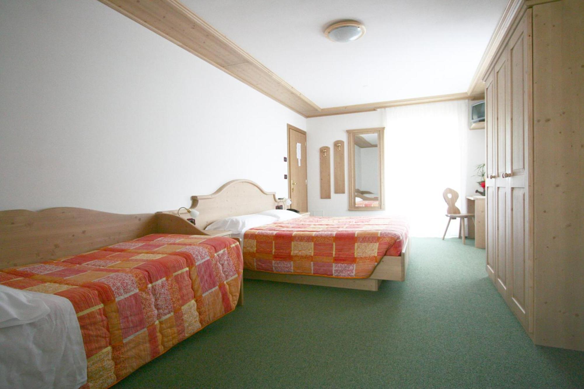 ויגו די פאסה Hotel Cima Dodici מראה חיצוני תמונה